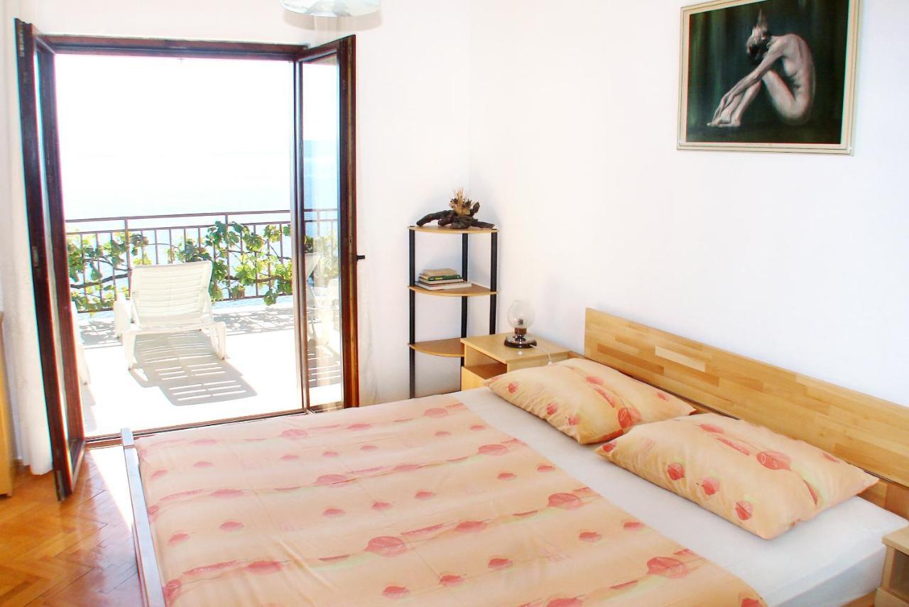 Apartments By The Sea Pisak, Omis - 658 미미체 외부 사진